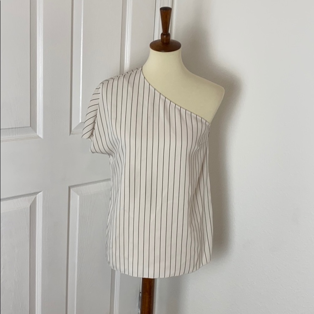 Aritzia Babaton Blouse - Picture 4 of 7